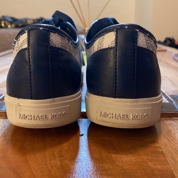 MK Sneaker - Picture 3 of 6